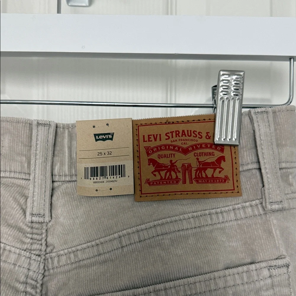 Levi's Womens 724 High Rise Straight Jeans - Picture 11 of 13